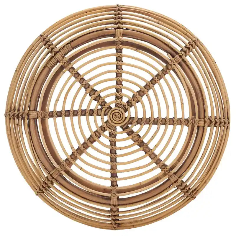 Table basse ronde en rotin, 76 cm l. x 76 cm P. x 41 cm H., fini brun miel