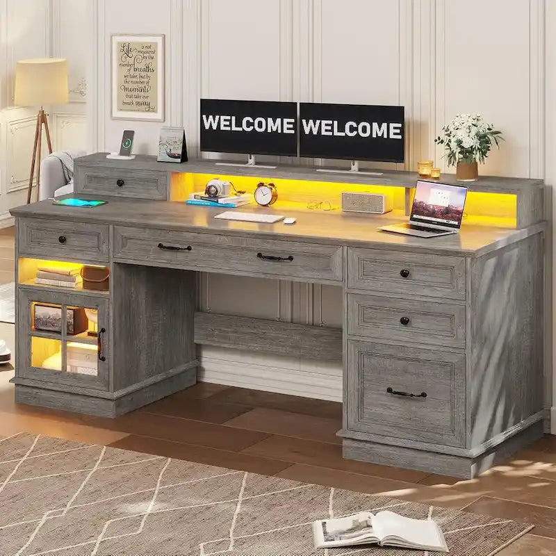 Bureau de direction avec tiroirs et armoire de rangement